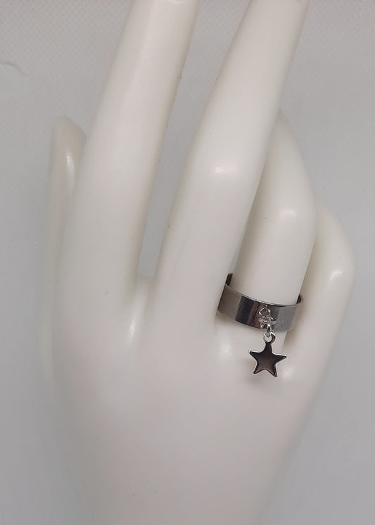 Bague argentée ajustable pour femme en acier inoxydable, avec breloque étoile mobile, finition brillante, bijou tendance et résistant à l’eau