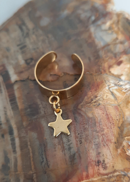 Bague dorée ajustable pour femme en acier inoxydable, avec breloque étoile mobile, finition brillante, bijou tendance et résistant à l’eau