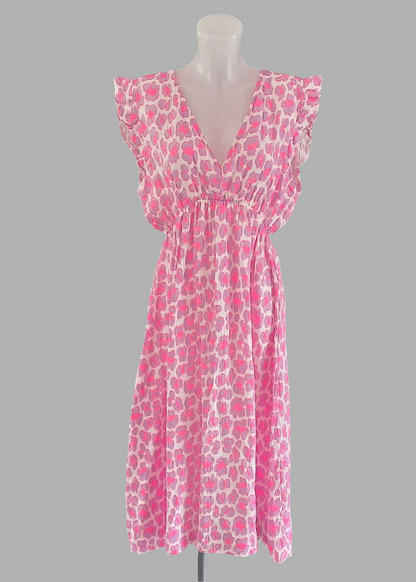Robe violette et rose à imprimé léopard pour femme, coupe fluide mi-longue avec décolleté et lien dos, idéale pour un été plein de style – Timalya.