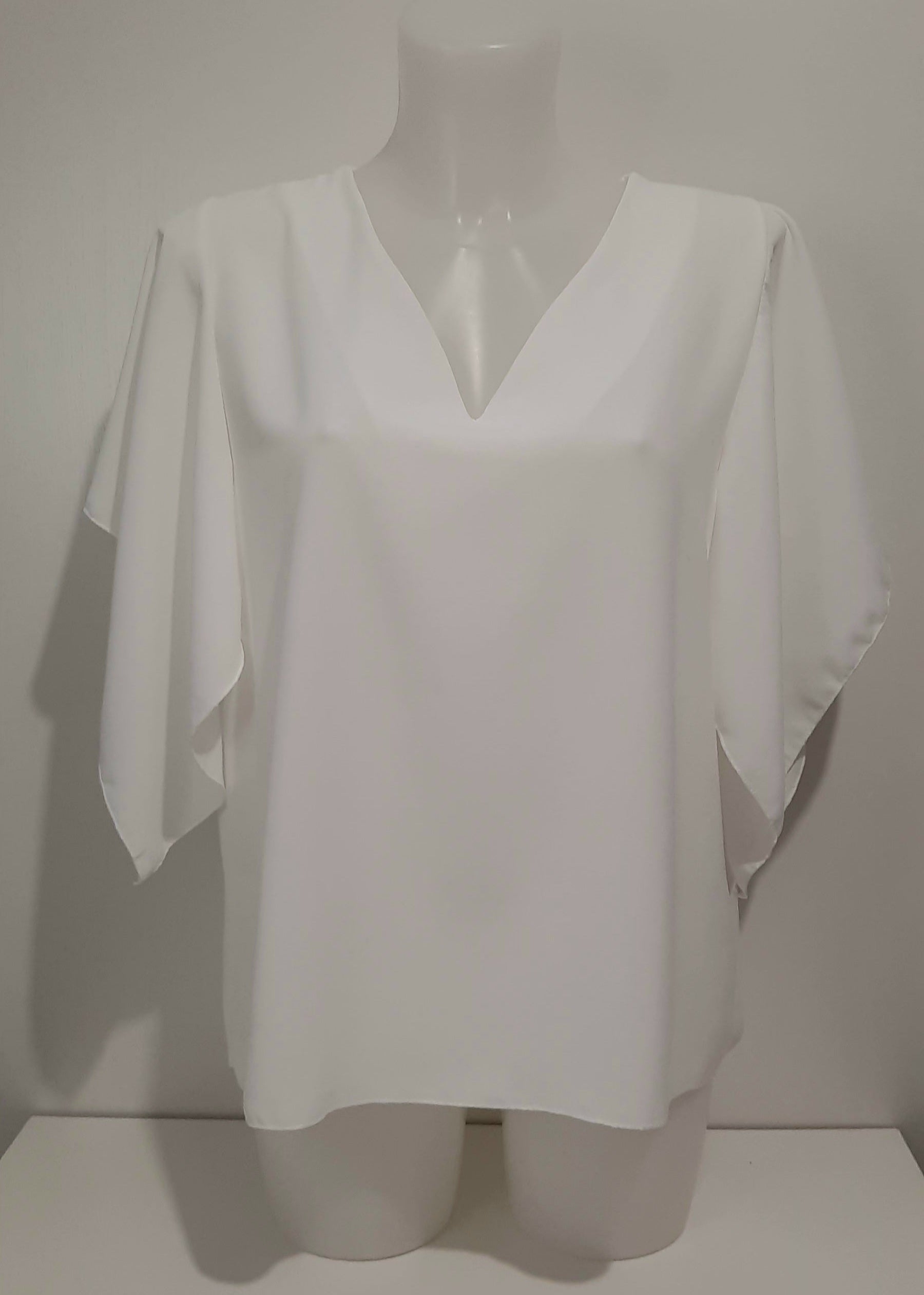Top fluide blanc col V à manches papillon, coupe fluide droite, 100 % polyester, taille unique 36-42, fabrication Italie – élégant et moderne