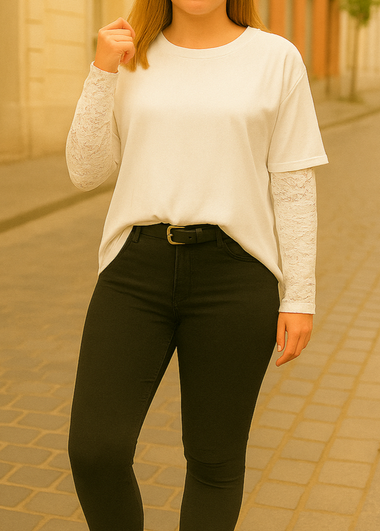 T-shirt blanc manches longues en dentelle, coupe droite casual chic, 95 % coton 5 % élasthanne, taille unique 36-44, fabrication Italie